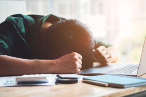 Burnout e Saúde Mental no Trabalho: Como Evitar o Esgotamento Profissional