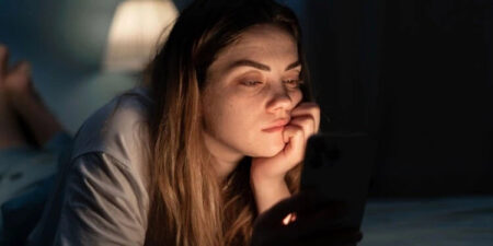 Ghosting e Breadcrumbing O Impacto Psicológico de Ser "Ignorado" nas Redes Sociais
