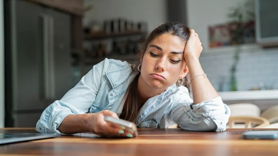 O que é Indisponibilidade Emocional e como parar de atrair pessoas que não querem compromisso?
